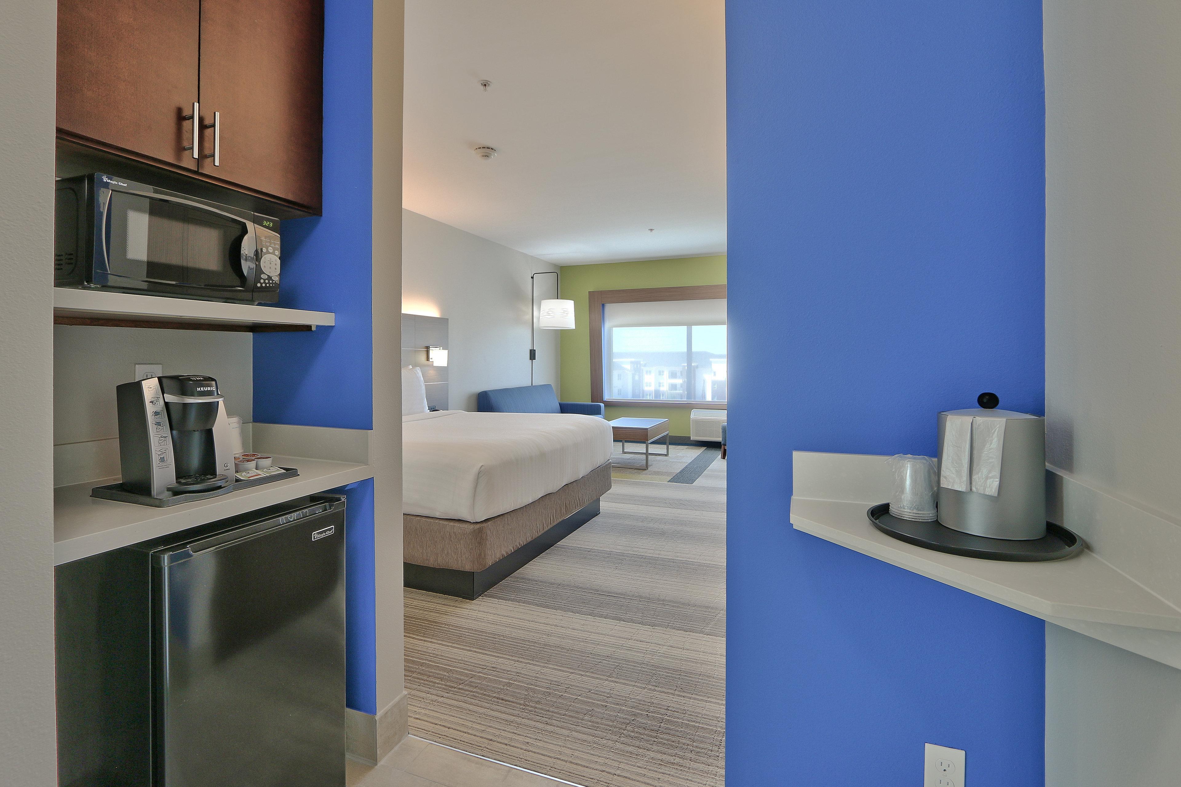 Holiday Inn Express & Suites - Houston East - Beltway 8 By Ihg Cloverleaf Экстерьер фото