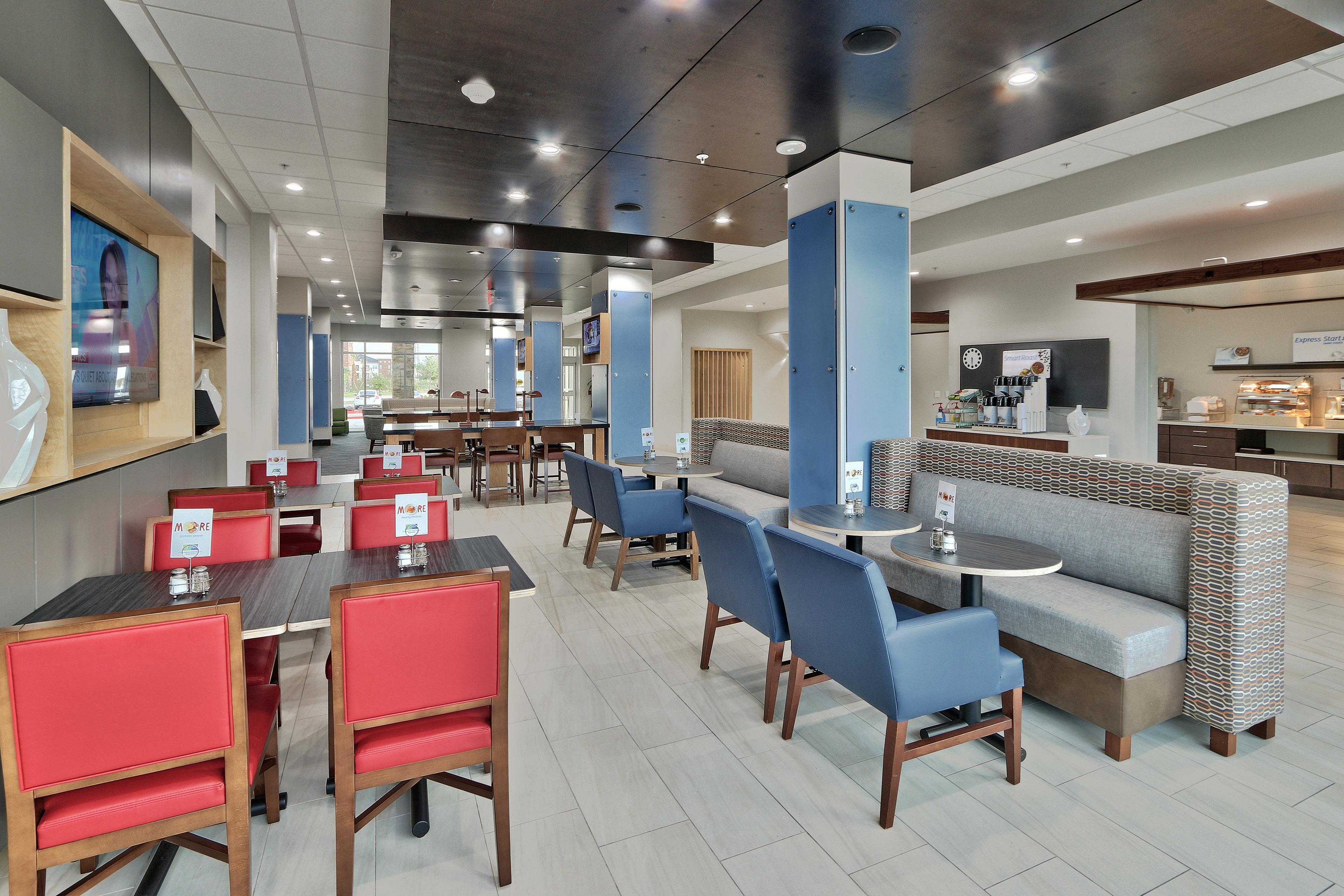 Holiday Inn Express & Suites - Houston East - Beltway 8 By Ihg Cloverleaf Экстерьер фото